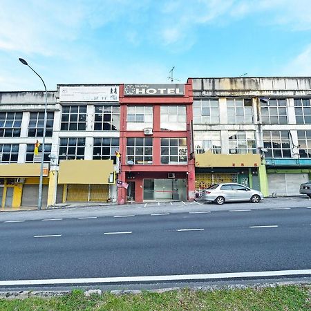 Oyo 90643 Gks Hotel Seremban Exterior foto