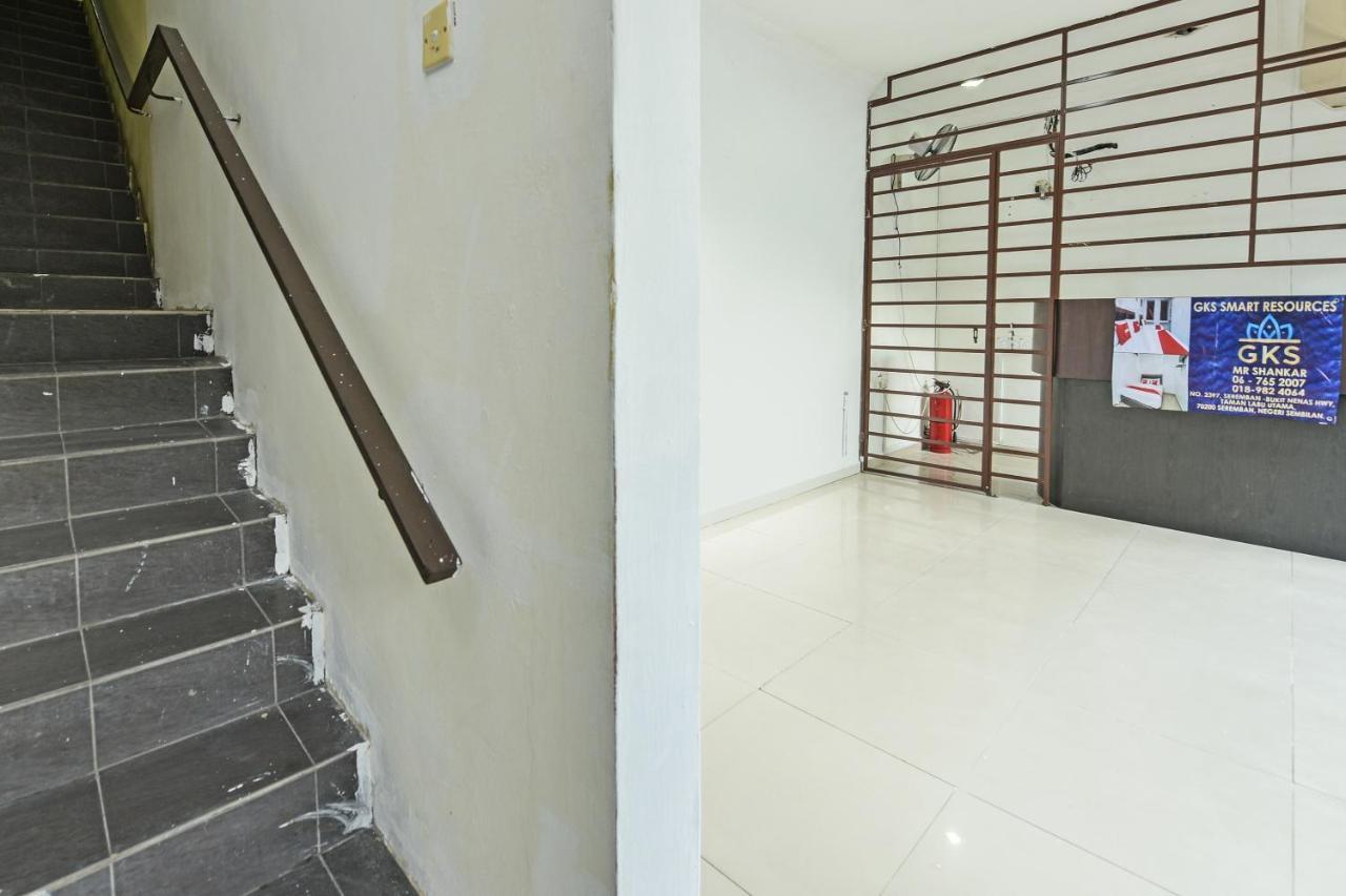 Oyo 90643 Gks Hotel Seremban Exterior foto